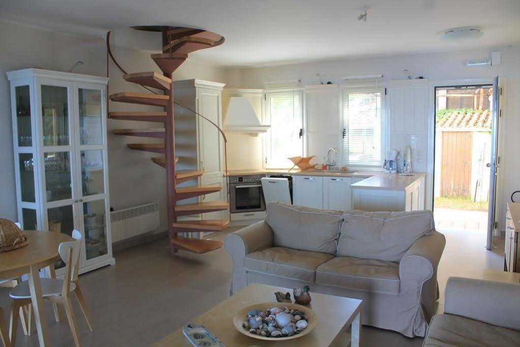 Avia Holiday Homes المظهر الخارجي الصورة